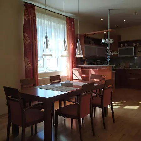 Elegant 2 Bedrooms In Quiet Area Apartment Marianske Lazne