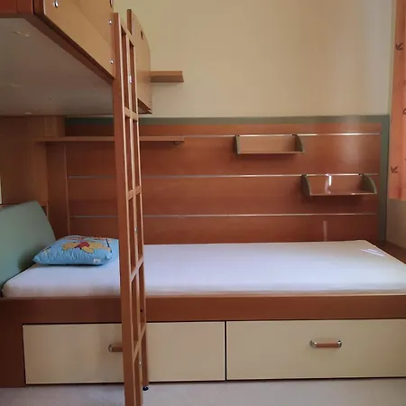 Apartament Elegant 2 Bedrooms In Quiet Area Mariańskie Łaźnie