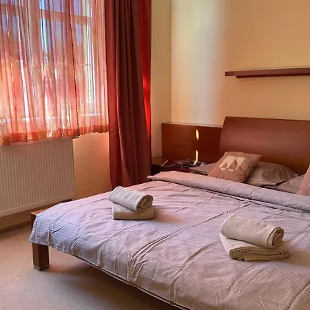 Elegant 2 Bedrooms In Quiet Area Mariánské Lázně