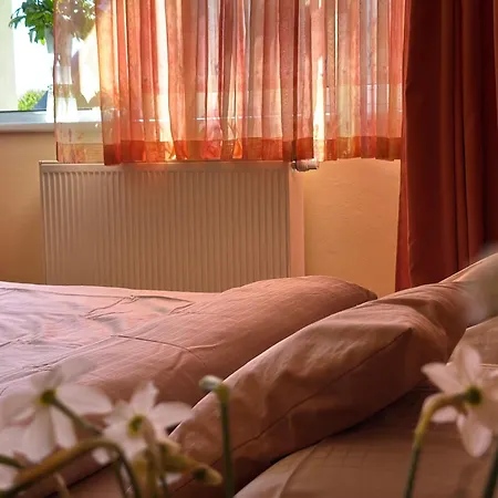 Apartamento Elegant 2 Bedrooms In Quiet Area Mariánské Lázně